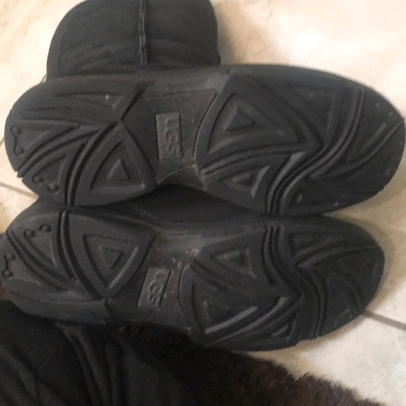 Women’s uggs - Picture 4 of 4